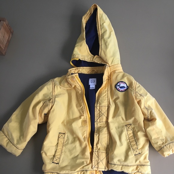 Kids Gap Raincoat - Picture 1 of 2